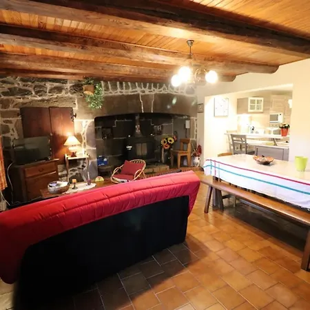 بيت للعطل Maison De Montagne Avec Cheminee, Animaux Acceptes, Parking Prive - Fr-1-742-599