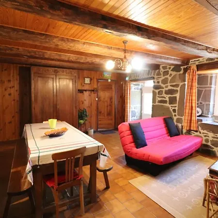 Maison De Montagne Avec Cheminee, Animaux Acceptes, Parking Prive - Fr-1-742-599 * Paulhac (Cantal)